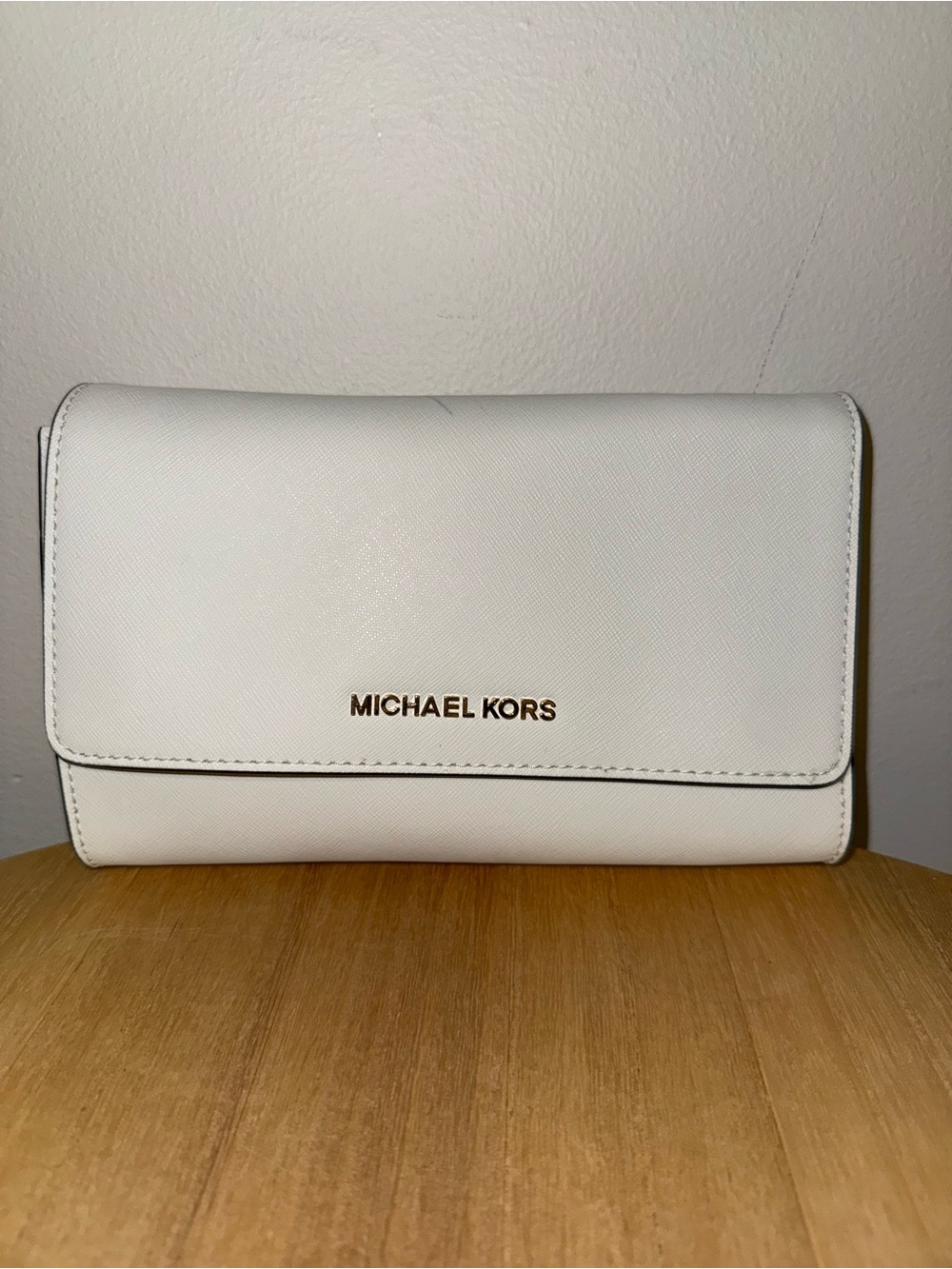 MICHAEL KORS White Saffiano Leather Flap Clutch with Gold Logo